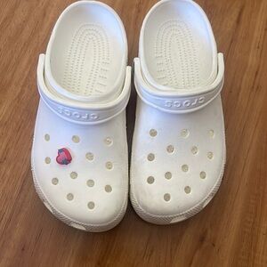 Woman’s Crocs size 10 Authentic